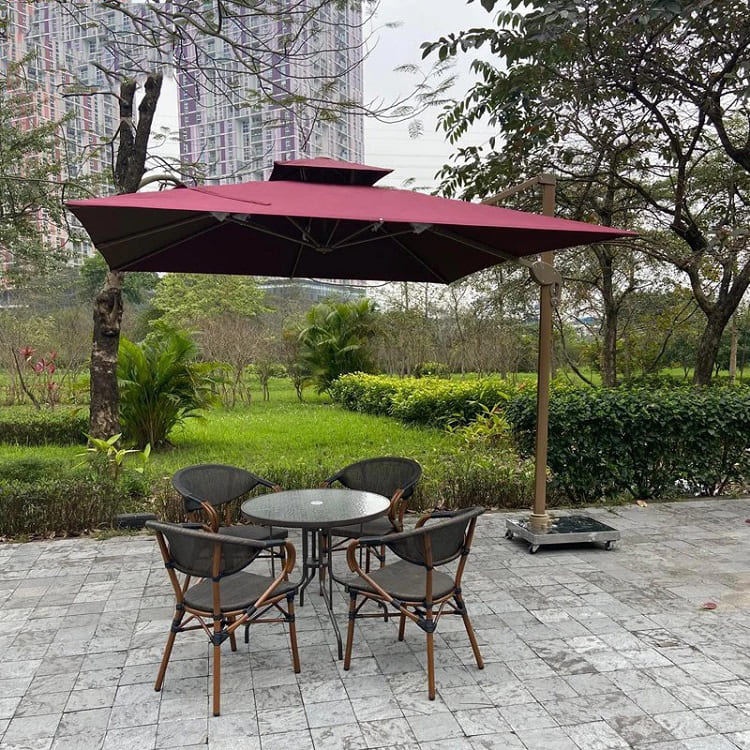 Dù hòa phát lệch tâm vuông 3m hợp kim nhôm xoay 360 màu đỏ