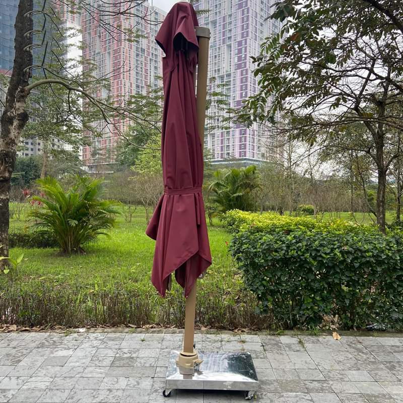 Dù hòa phát lệch tâm vuông 3m hợp kim nhôm xoay 360 màu đỏ