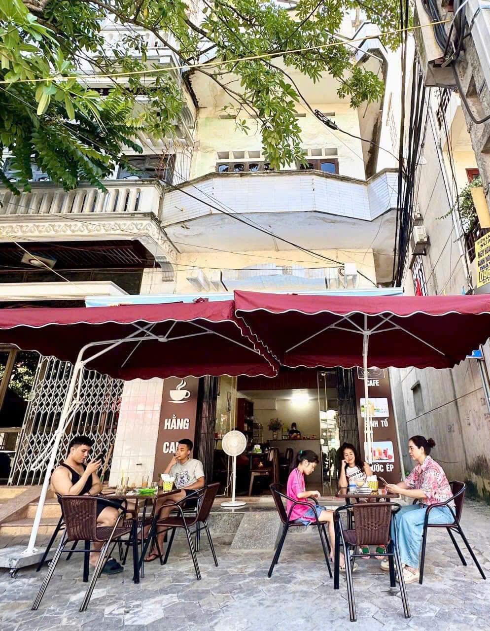 Ô dù hòa phát lệch tâm vuông 2m5 màu đỏ